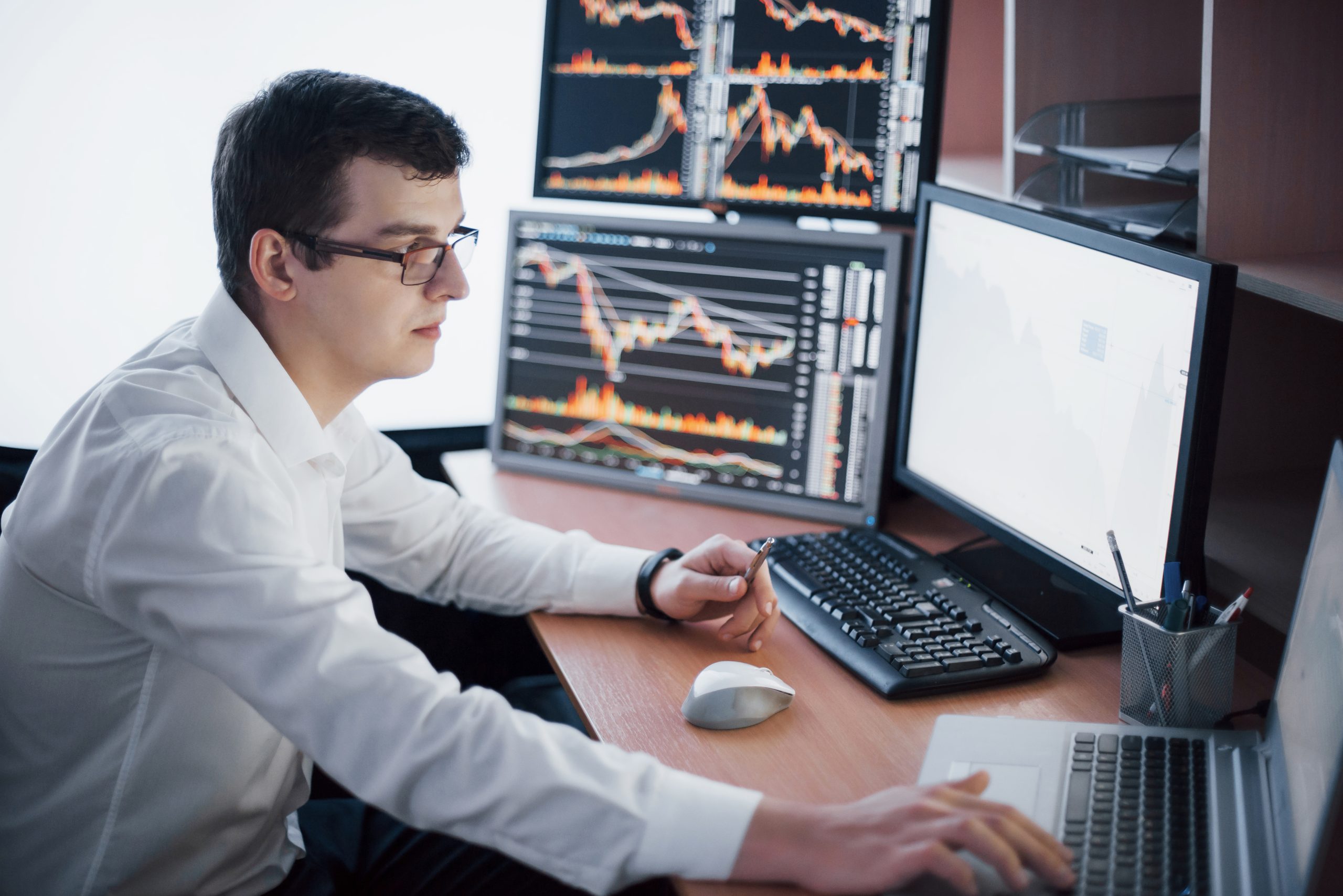 trade-analysing